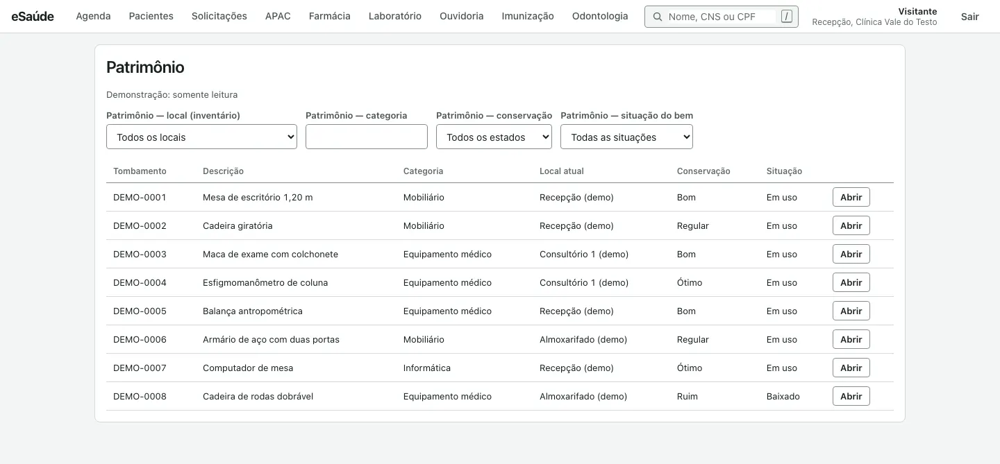 Tela de patrimônio com os filtros de local, categoria, conservação e situação do bem e a tabela de bens com tombamento, descrição, local atual e conservação.